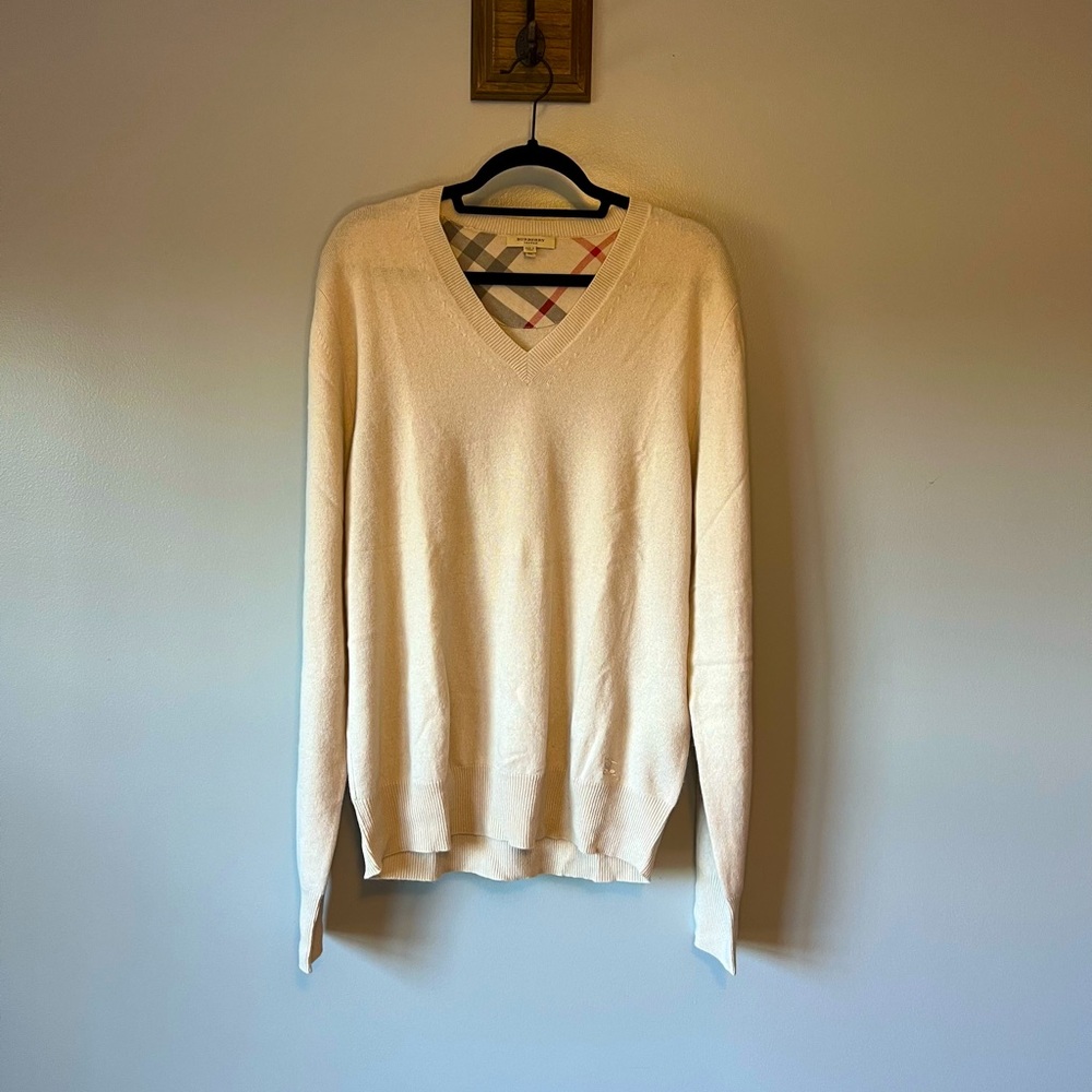Burberry London 100% cashmere beige/tan long sleeve deep V pullover size XL